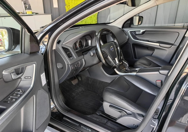Volvo XC 60 cena 75900 przebieg: 179000, rok produkcji 2014 z Szczawnica małe 106